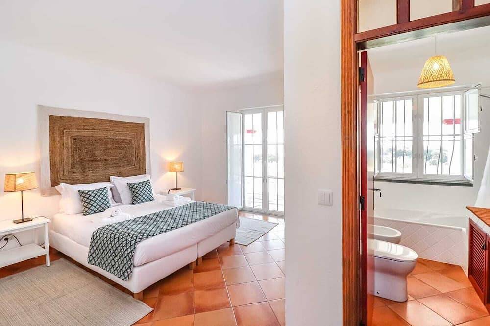 Monte da Vista Alegre, Tipico Monte Alentejano, 15 min de Elvas - Piscina - T6 in São Brás e São Lourenço, Elvas