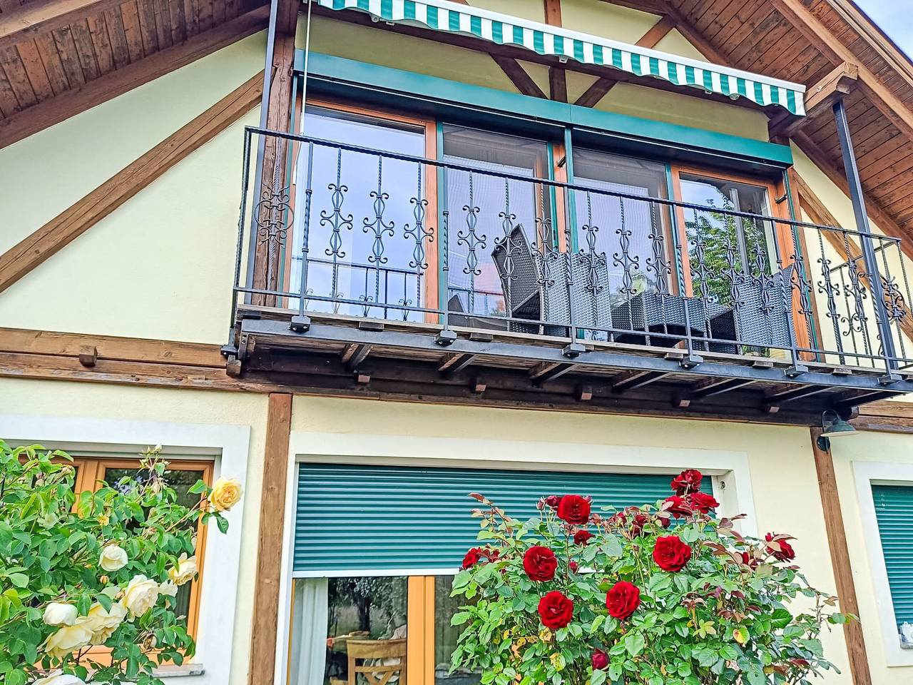 Ganze Wohnung, Idyllische Panorama-Südwohnung in Wörtherseenähe in Schiefling am See, Klagenfurt-Land