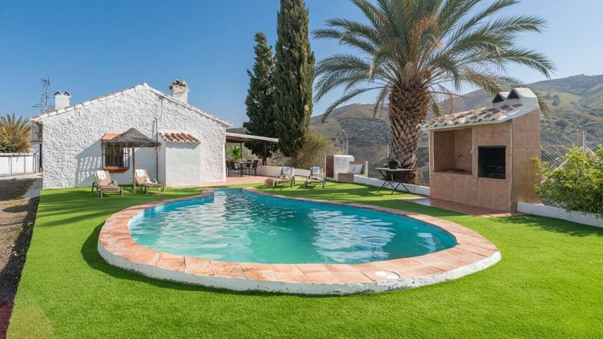 Casa rural para 4 personas, con balcón/terraza, Se admiten mascotas en Almáchar