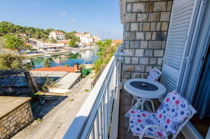 Ferienwohnung für 3 Personen, mit Balkon und Meerblick sowie Balkon/Terrasse in Mljet