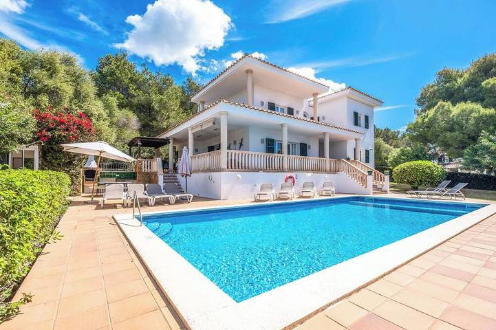 Villa for 10 people, with garden - 1
