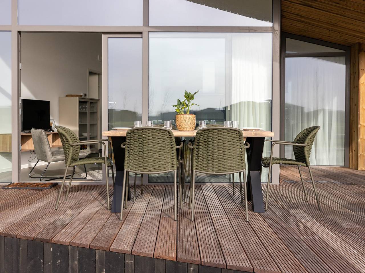 Frei stehendes Ferienhaus mit mehreren Terrassen in Wissenkerke, Zeeuwse Kust