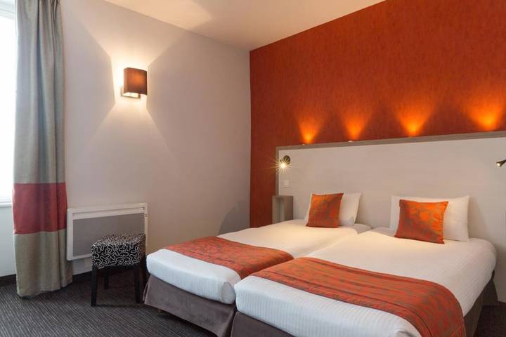 Hôtel pour 2 personnes, avec piscine et jardin à Bouin - 4