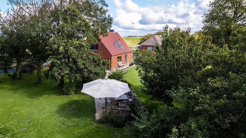 Ferienhaus für 5 Personen, mit Garten und Terrasse in Hedwigenkoog