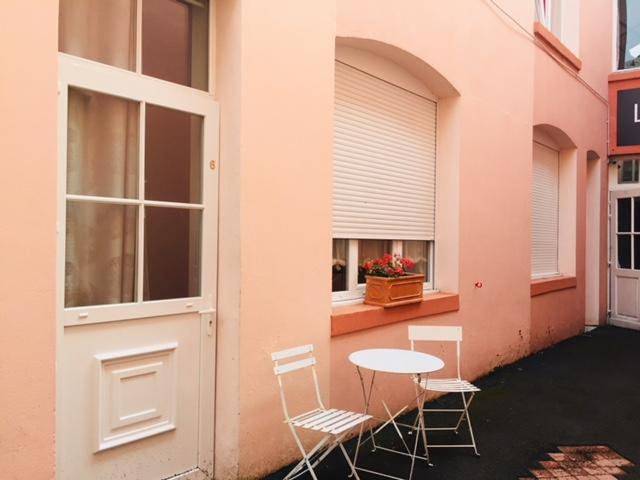 Deluxe Double Room with Shower in Béthune, Région de Béthune