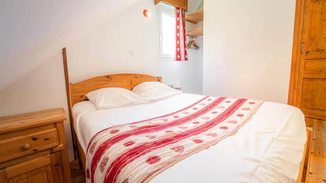 Appartement de vacances entier, Appartement confortable avec parking gratuit, terrasse et équipements modernes in Peyre-en-Aubrac, Région de Mende