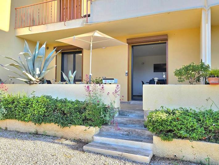 Gîte pour 2 personnes, avec jardin et vue dans Gare De Bandol - 3