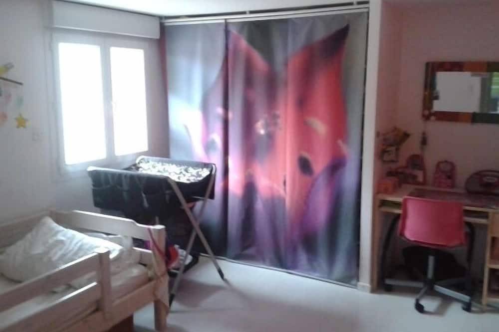 Appartement entier, Appartement dans bâtisse vigneronne proche Montpellier, plages , arrière pays, in Saint-Jean-de-Védas, Côte méditerranéenne (France)