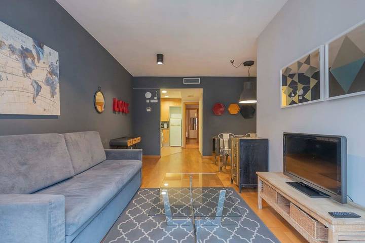 Vacation rental for 5 people, with Yard in Barcelona