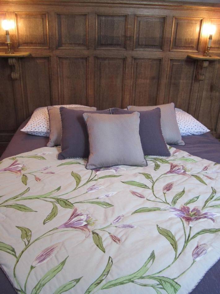 Location de vacances pour 2 personnes, avec piscine et terrasse ainsi que jardin et vue à Nouans-les-Fontaines - 3