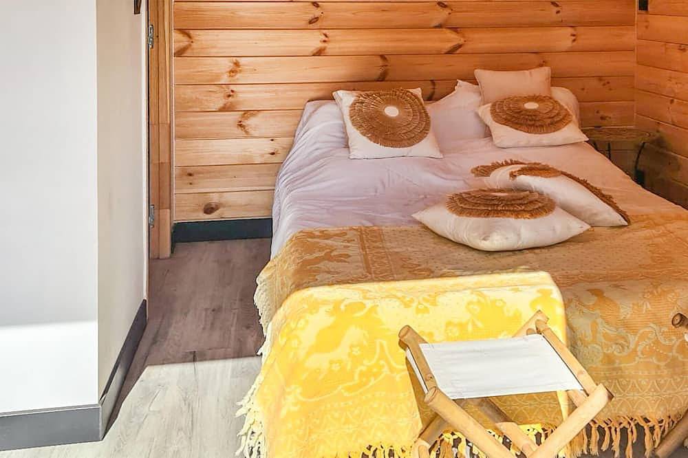 Lovely home in Le Luc with Wifi in Le Luc, Draguignan region