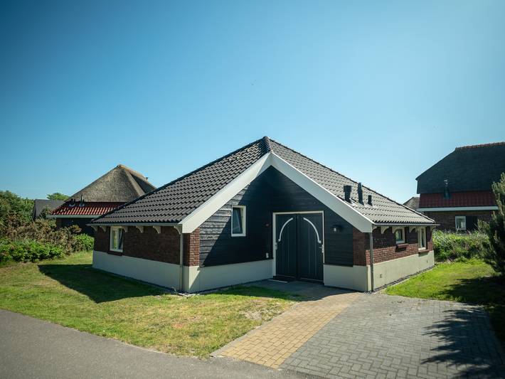 Bungalow für 4 Personen, mit Balkon/Terrasse und Terrasse auf Texel - 2