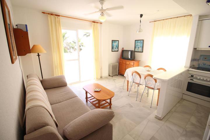 Ferienwohnung für 7 Personen, mit Balkon und Garten in Torrox - 4