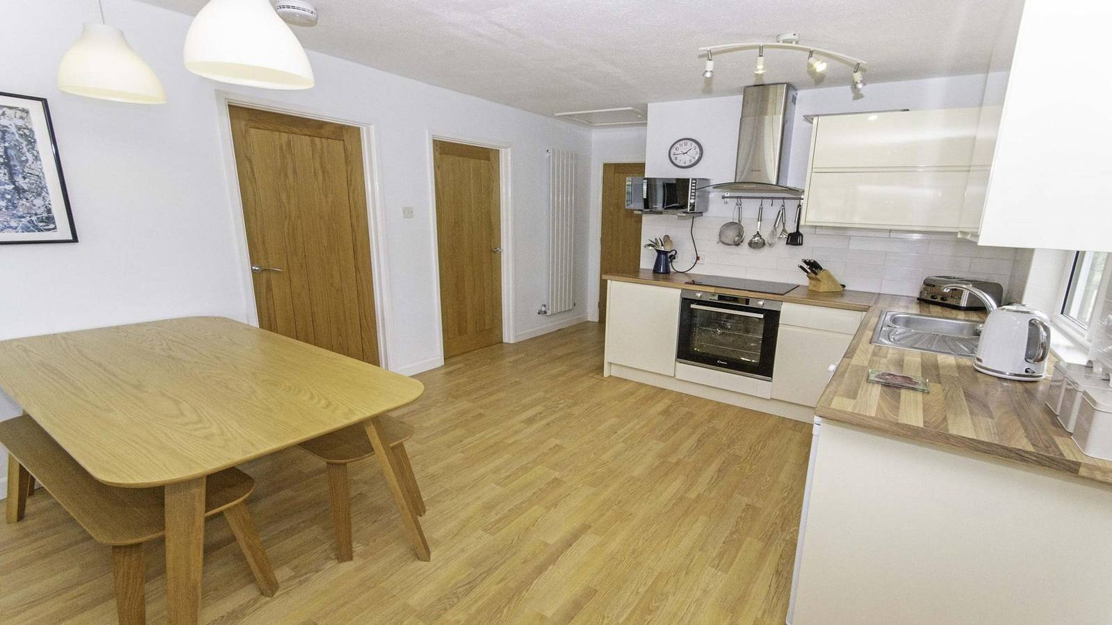 Swallows Croyde | 3 Bedrooms / Sleeps 6 | Beach Chalet in Croyde, Devon