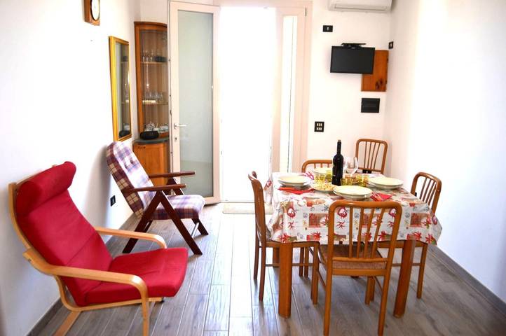 Entire apartment, Ll52 Casa Vacanze Taki Apartment with Balcony and Air Conditioning in Terrazza Io Posso, Melendugno