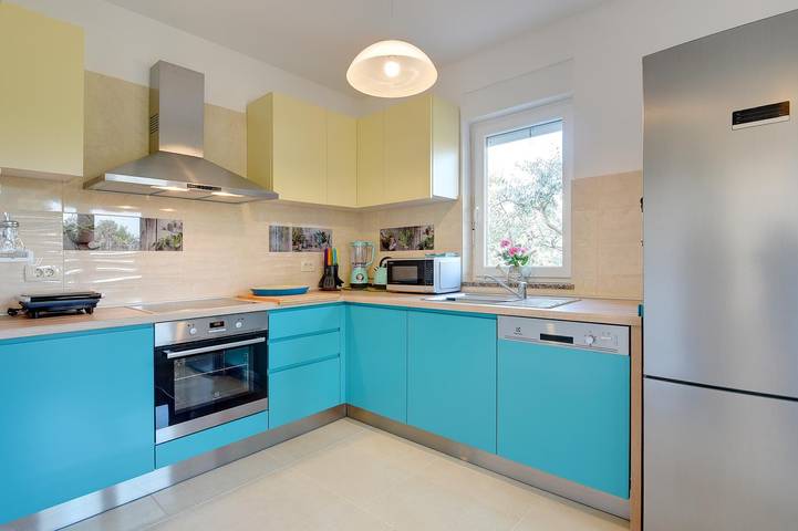 Ferienhaus für 10 Personen, mit Garten und Balkon, kinderfreundlich in Kroatien - 4