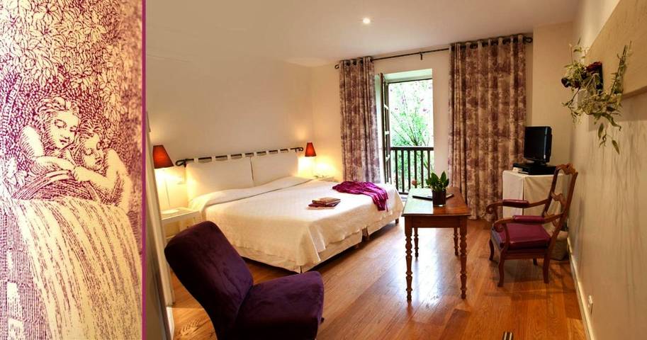 Hôtel pour 2 personnes, avec jardin, animaux acceptés à Belcastel - 2