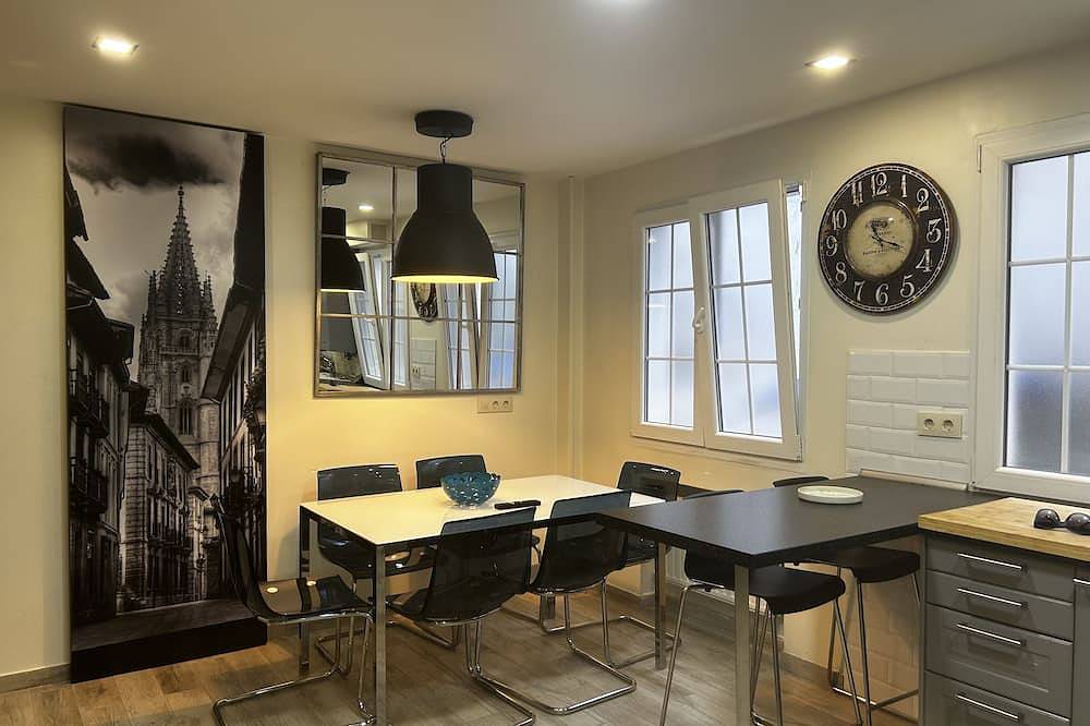 Ganze Wohnung, The Gascona shelter. In the city center, ideal for families. in Oviedo, Cordillera Cantábrica