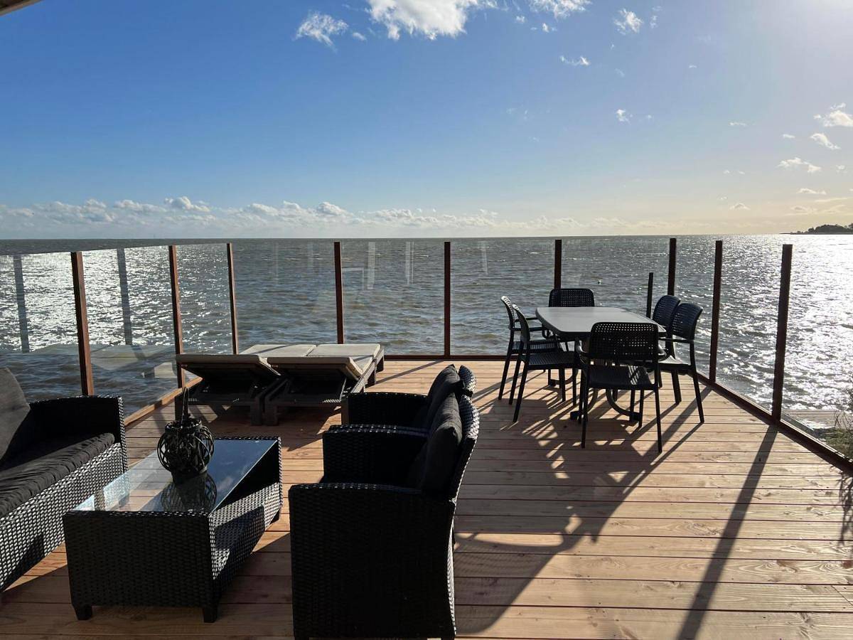 Three-Bedroom House in Bovenkarspel, Markermeer