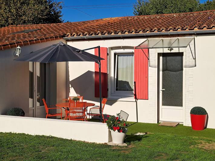 Ferienwohnung 'Au Milieu Des Vignes' mit privater Terrasse, privatem Garten und WLAN in Château-Thébaud, Nantes und Umgebung