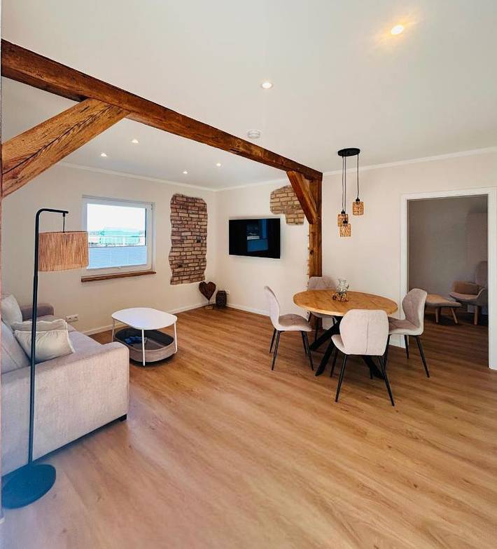 Ferienwohnung für 3 Personen, mit Balkon und Terrasse sowie Garten und Ausblick