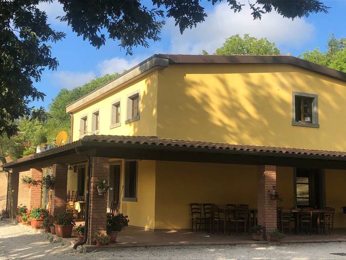 Casale con piscina e spa in Apecchio, Valle del Metauro