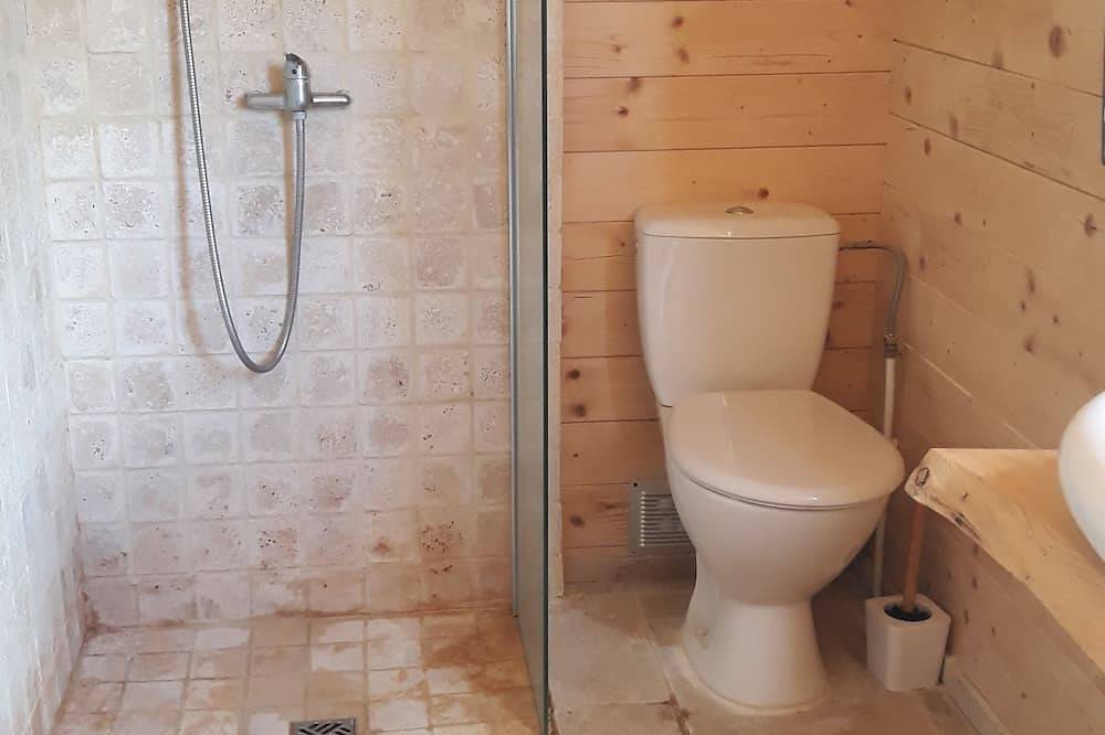 Chalet/gîte indépendant, 1 chambre,  piscine, près de Lascaux Iv in Montignac, Périgord Noir