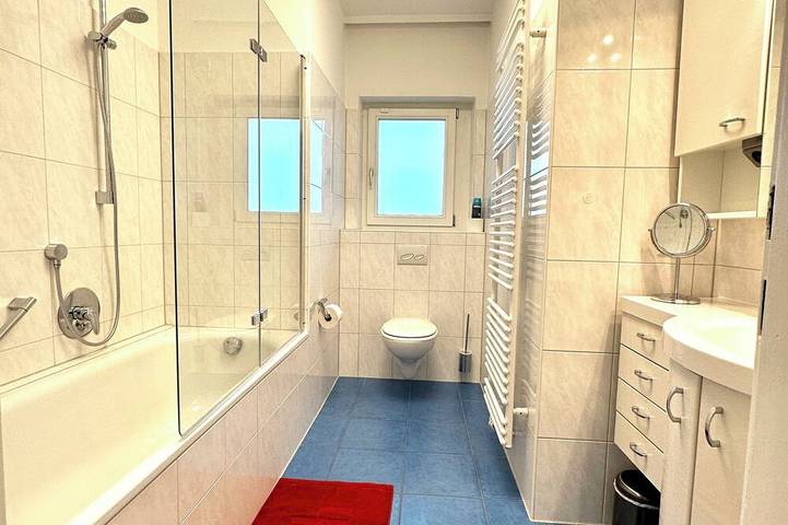 Ganze Wohnung, Exklusive Ferienwohnung direkt am Bodensee mit Privatstrand & Sauna - Villa Noho in Nonnenhorn, Bayerisch Schwaben