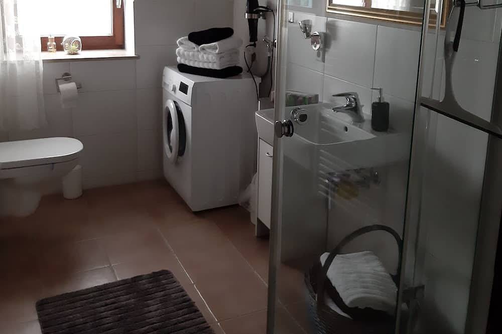 Ganze Wohnung, Fewo in historischem Gebäude von 1467, naturnah und doch zentral in Mengen, Region Bodensee-Oberschwaben