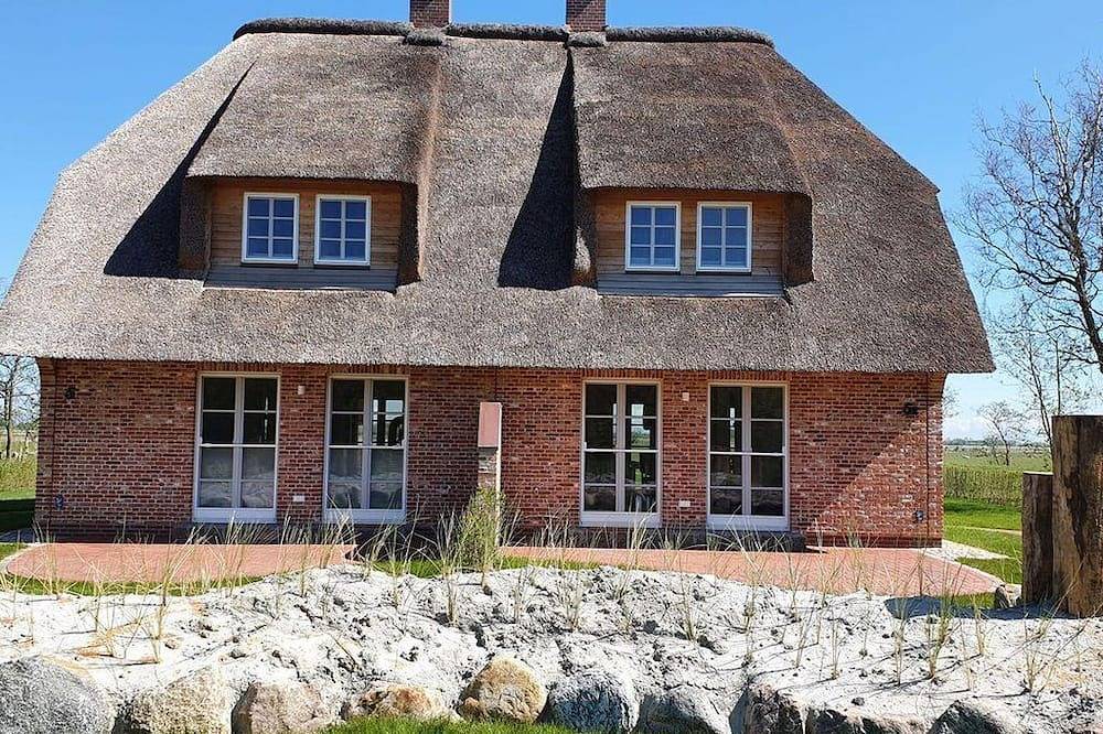 Reetdachhaus Boy's Huus 5 in St. Peter-Bad, St. Peter-Ording
