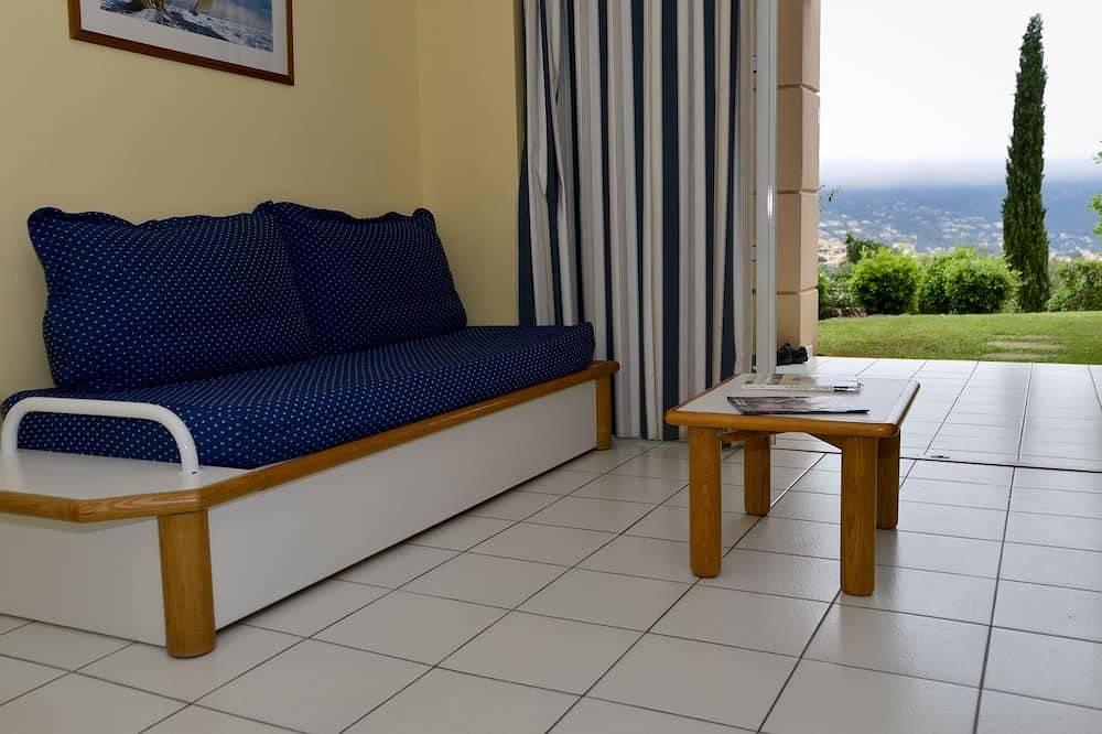 Ganze Wohnung, Cap Esterel, 2 Zimmer Rdj 4/5. Große Terrasse und Garten in Le Dramont, Saint-Raphaël