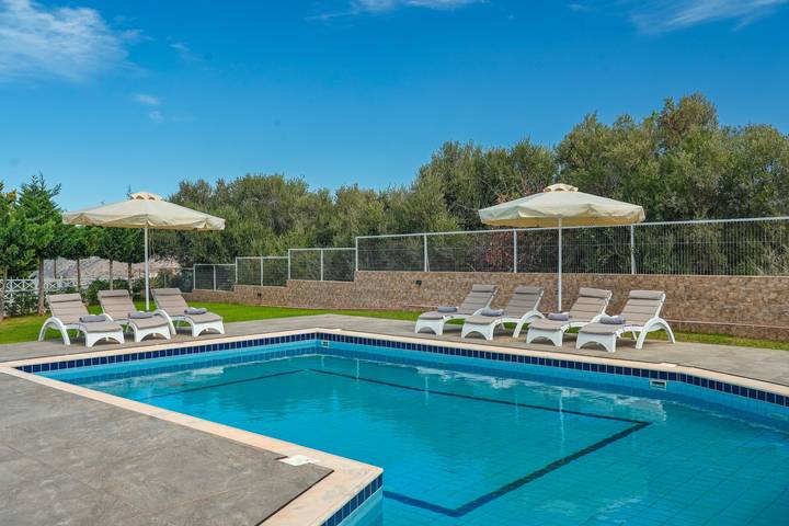 Holiday home for 10 people with balcony in Milatos, Lasithi