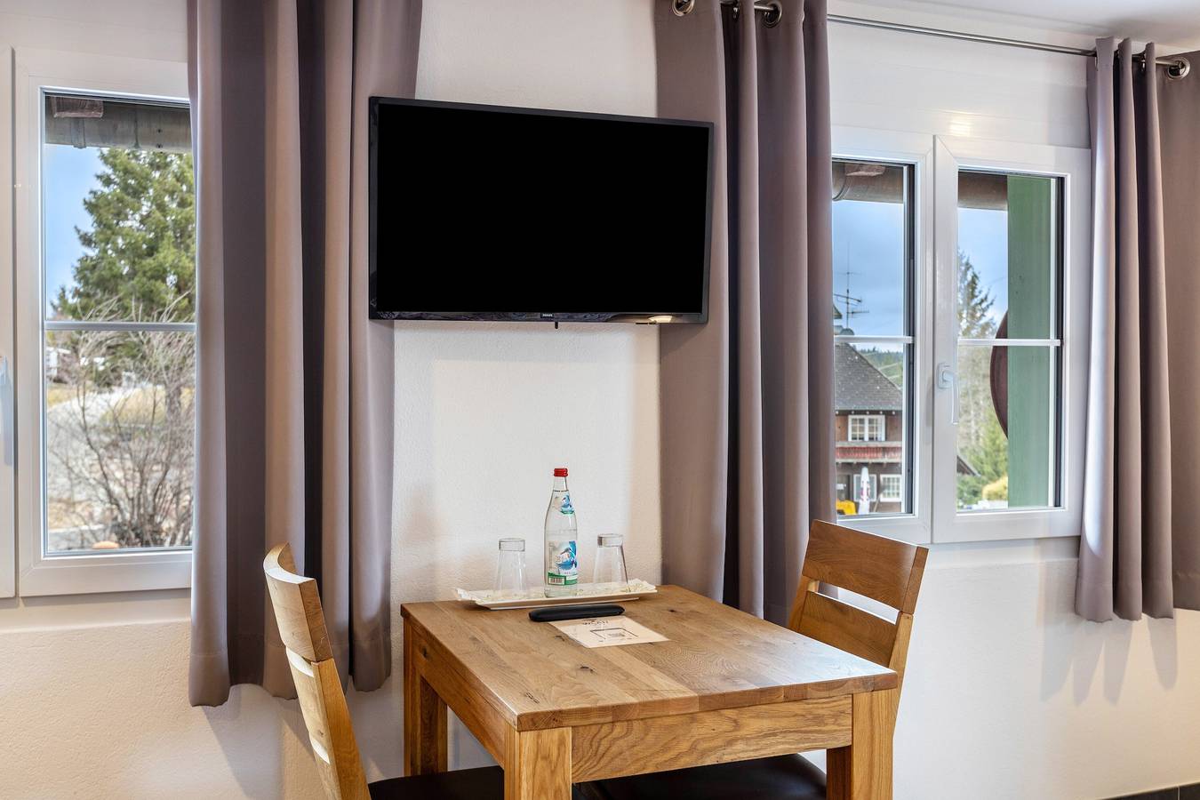 Speckhuisli - Mettmablick Comfort mit Balkon, inklusive Frühstück, Sauna, Bergblick, Gastwirtschaft in Grafenhausen, Südschwarzwald