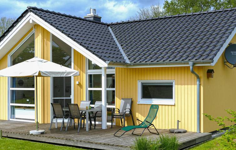 Terrassenwohnung in Strandnähe & Parkplatz in Krems II, Kreis Segeberg