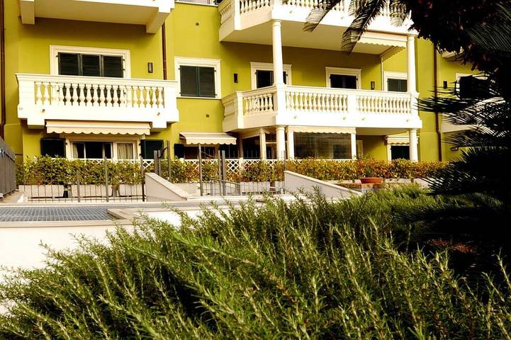 Ganze Wohnung, Sea & Bike Ihres Haus im Zentrum von San Remo nahe am Strand und ein Fahrrad in San Remo, Sanremo Gemeinde