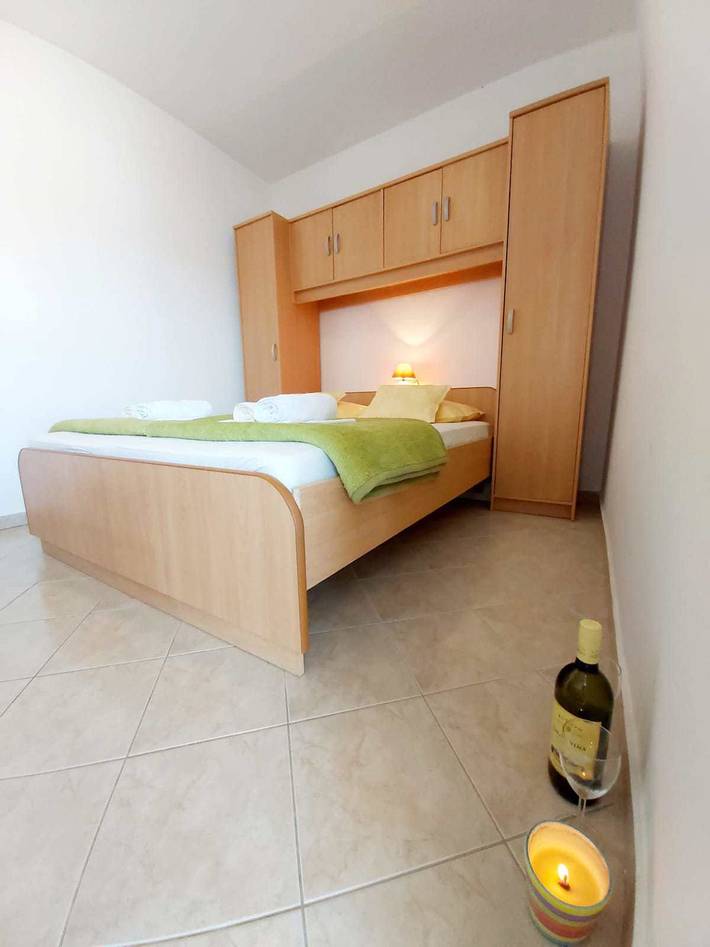 Ferienwohnung für 2 Personen, mit Garten in Supetarska Draga - 2