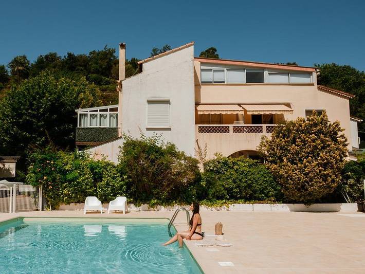 Camping pour 4 personnes, avec Balcon/Terrasse et Bassin pour enfant