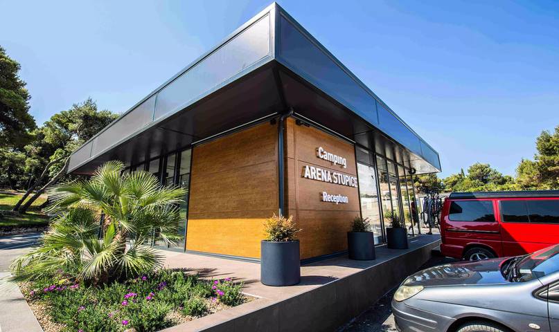 Camping für 5 Personen, mit Ausblick und Terrasse in Medulin - 2