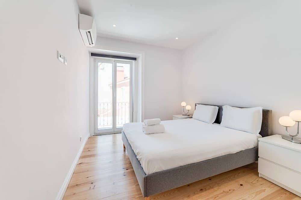 Apartamento inteiro, Calm Beachside Getaway 3Br Apartment in Estoril in Cascais e Estoril, Costa de Lisboa