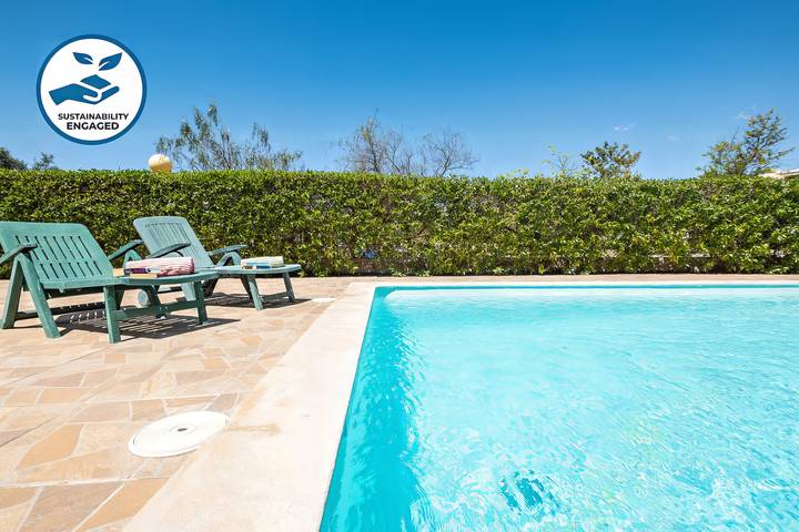 Apartamento de vacaciones para 6 personas, con jardín además de piscina y balcón - 1