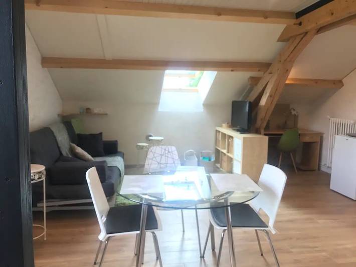 Gîte pour 2 personnes avec terrasse in Lajoux, Parc naturel régional du Haut-Jura