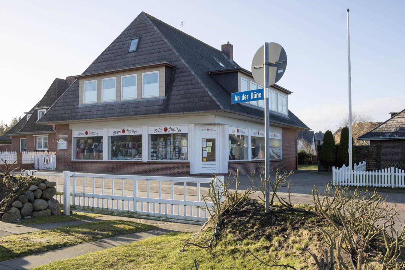 Ganze Wohnung, Gemütliche und große 2-Raum Ferienwohnung mit einen Schlafzimmer und einer Pantryküche und großem Wohnzimmer. in Hörnum, Sylt