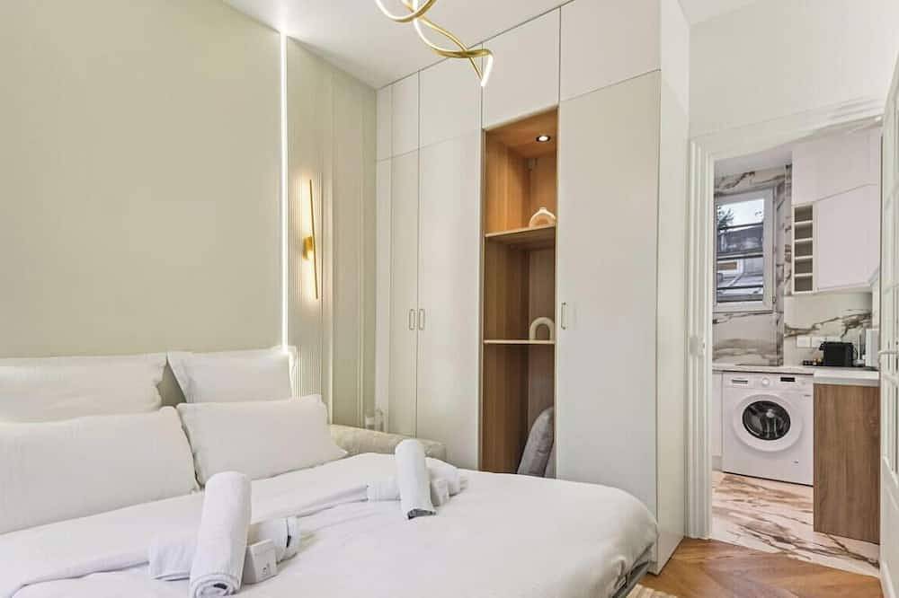 Apartamento entero, Kaza Bella - Charmant studio Levallois-Perret proche de Paris in Levallois-Perret, Altos del Sena