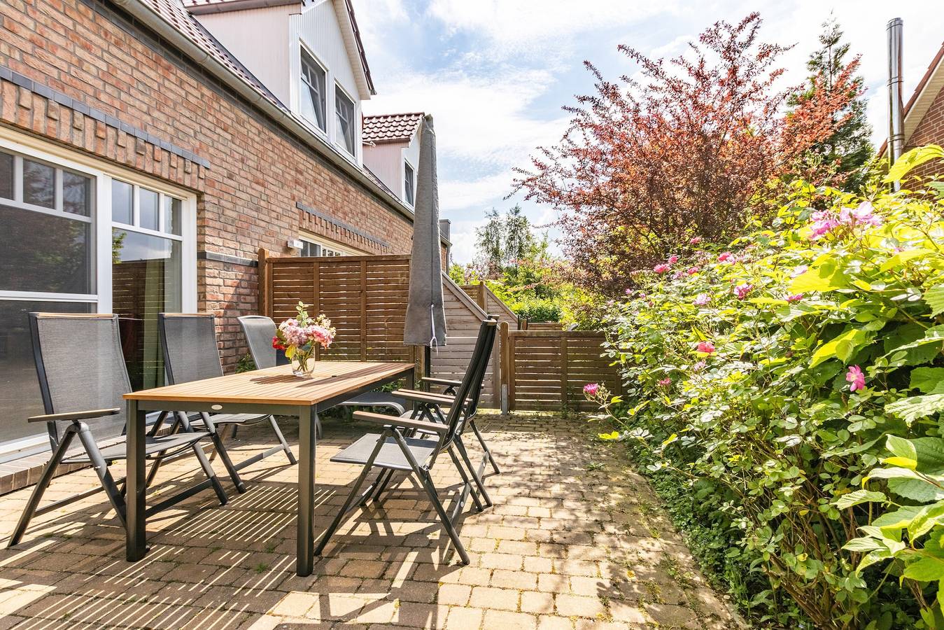 Ferienhaus „Huus Tjalk“ mit privater Terrasse, Garten und Wlan in Greetsiel, Krummhörn