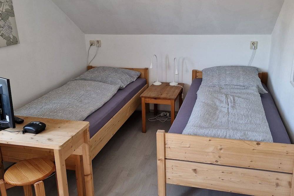 Ganze Wohnung, Schöne 3 Zimmer Wohnung mit Klimaanlage, zentral und naturnah in Rüsselsheim, Rheingau