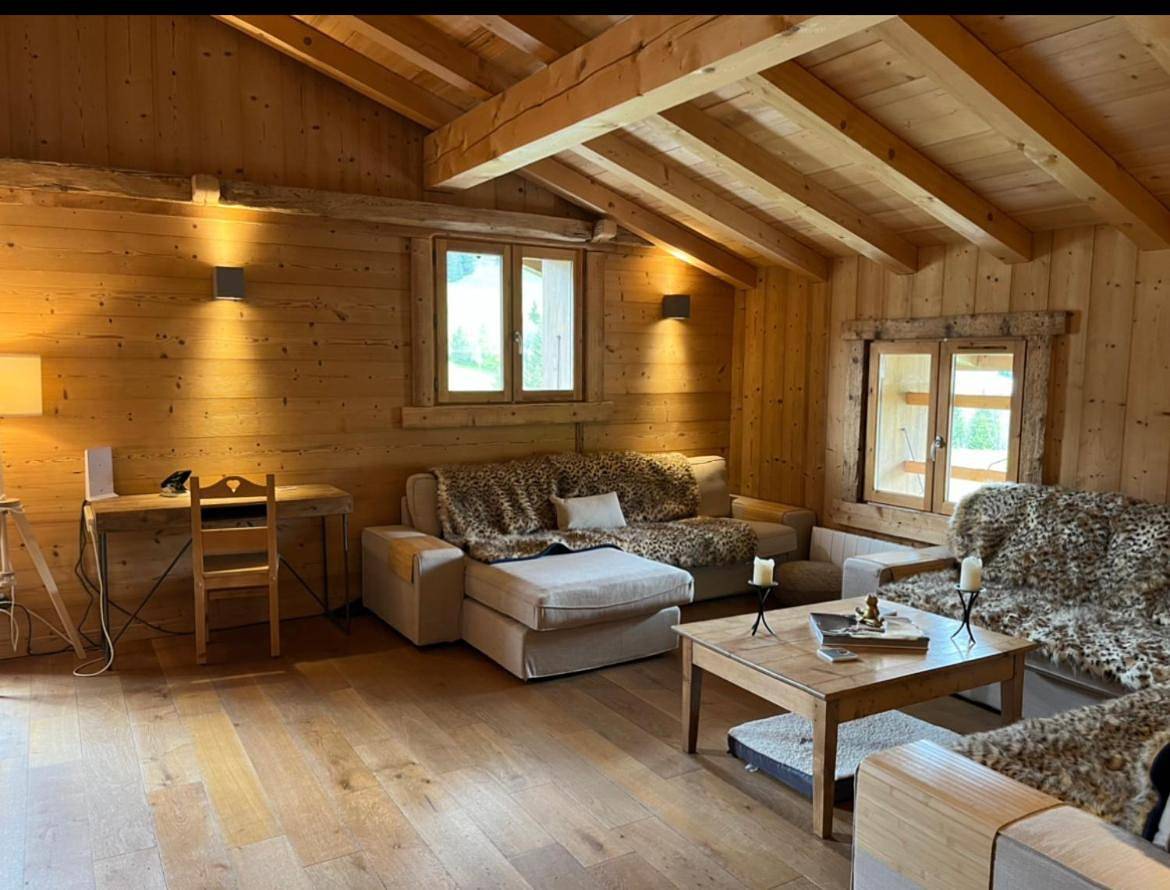 Le Chalet du Crêt - 8 pers, tout confort avec Jacuzzi in Notre-Dame-de-Bellecombe, Région d'Albertville