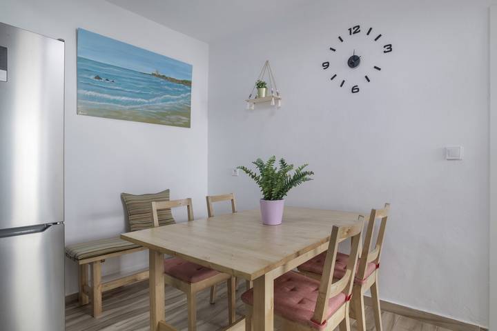 Entire apartment, 'Vista Mar Conil' Apartment with Sea Views, Shared Terrace and Wi-Fi in Conil de la Frontera, Costa de la Luz