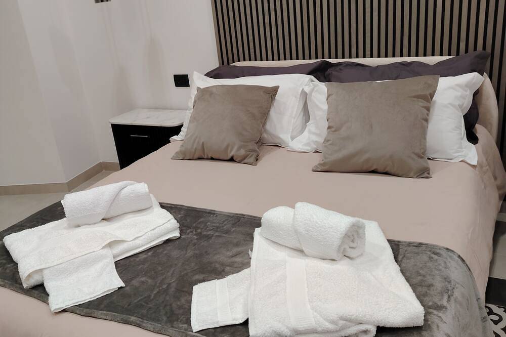 B&B \"The Writers' Mansion\" - G. Verga - in Giarre, Etna