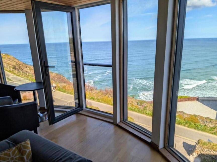 Entire apartment, Cellar cove in Perranporth, Cornwall