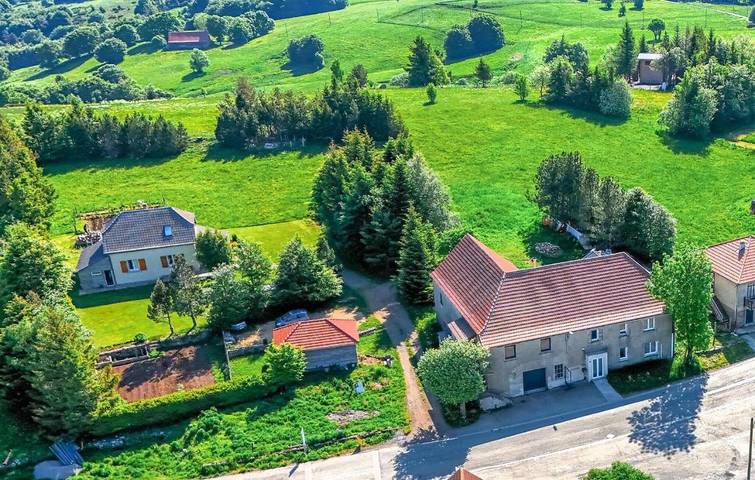 Gîte pour 4 personnes, animaux acceptés à Lachamp-Raphaël
